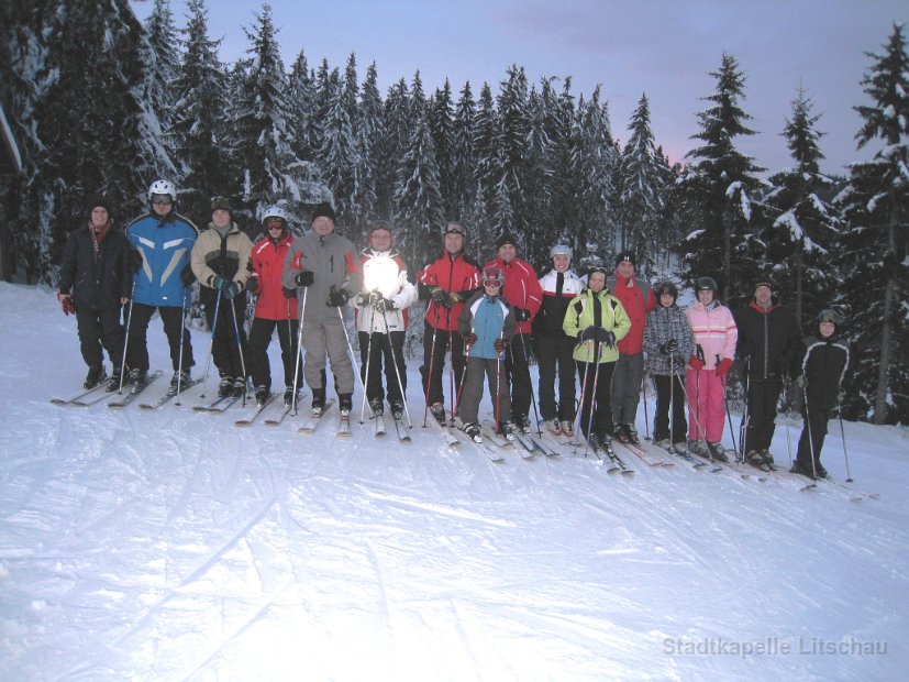 2010_01_30 Skifahren mit der Stadtkapelle (33)